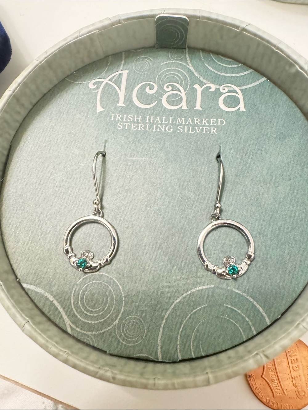 Acara Solvar Irish sterling silver Claddagh earrings